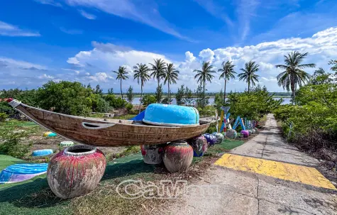 Làng bích hoạ Tam Thanh