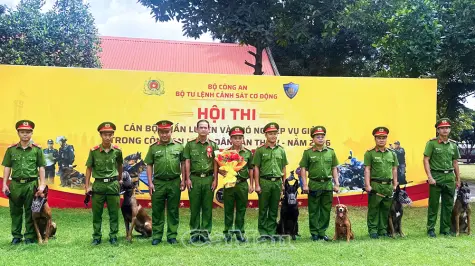Công an Cà Mau giành hạng Ba tại Hội thi Cán bộ huấn luyện, chó nghiệp vụ giỏi CAND