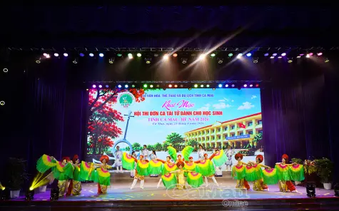 Gìn giữ đờn ca tài tử từ thế hệ học sinh Cà Mau