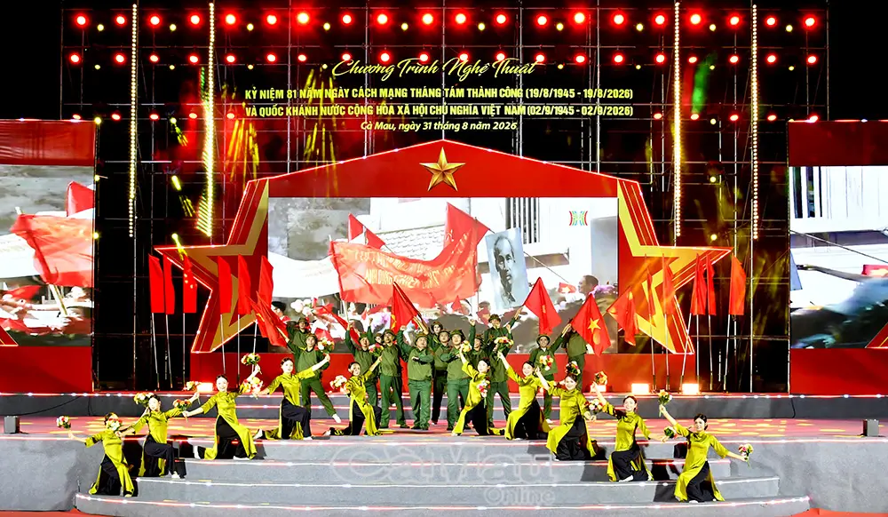 Rực rỡ “Non sông vang khúc mùa Thu”