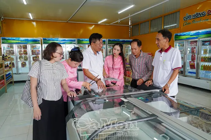 Khảo sát, chuẩn bị mở điểm giới thiệu sản phẩm OCOP Ninh Bình tại Cà Mau