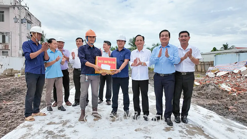 Lãnh đạo tỉnh Cà Mau đôn đốc tiến độ các dự án giao thông trọng điểm