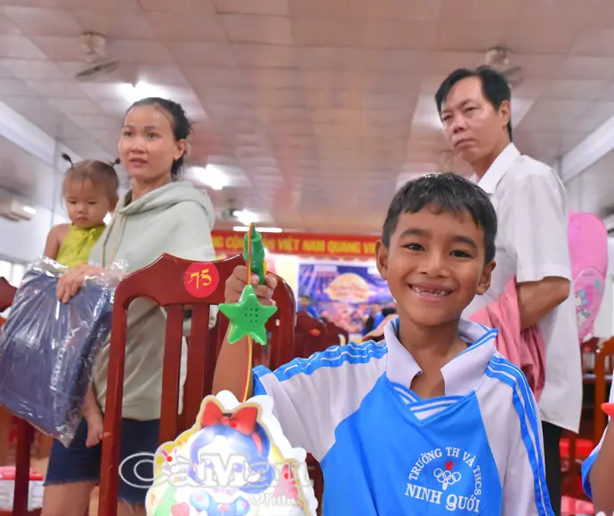 Trăng sáng vùng sâu