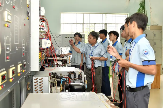 Trang bị kỹ năng để lao động vững bước 