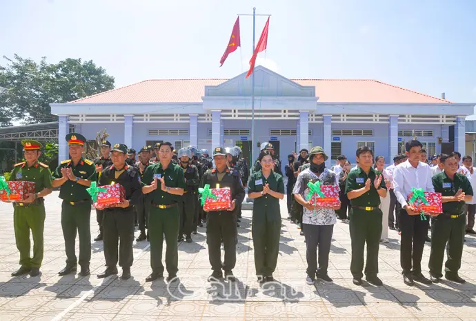 Khai mạc diễn tập chiến đấu phòng thủ xã Khánh Bình
