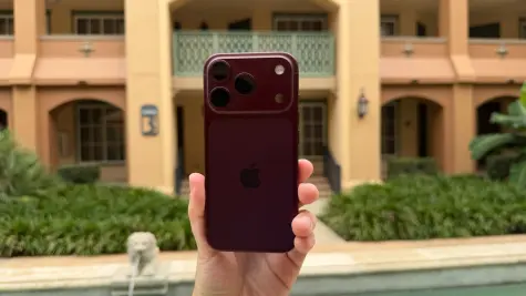 Đặt iPhone 18 Pro Max cạnh 15 Pro Max: 7 khác biệt lộ rõ sau 3 năm