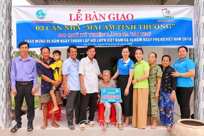 Bàn giao 3 căn nhà Mái ấm tình thương cho phụ nữ khó khăn