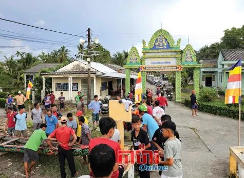 ភូមិស្រុកអឹកធឹករដូវបុណ្យសែនដូនតា