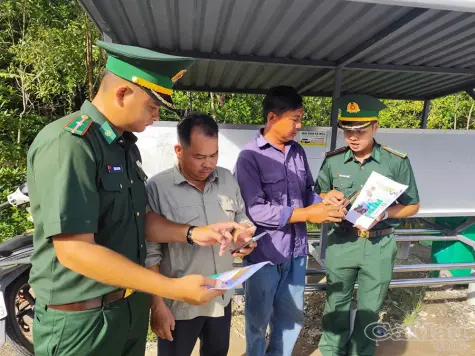 Đưa mã QR đến từng hộ dân, tàu cá