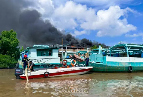 Kịp thời phối hợp khống chế vụ cháy kho Công ty Đại Phát