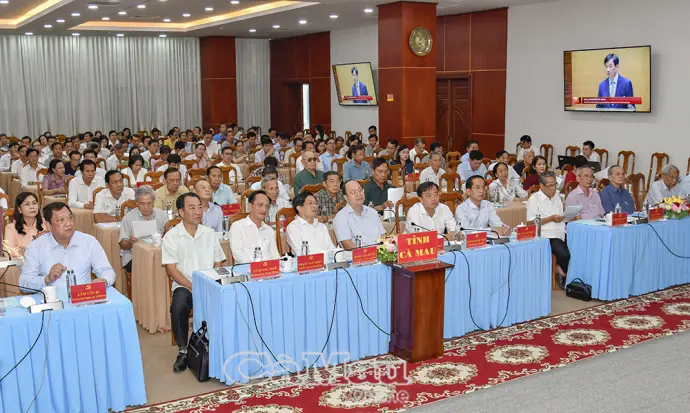 Hơn 35.800 cán bộ, đảng viên tỉnh Cà Mau quán triệt Nghị quyết Trung ương 4