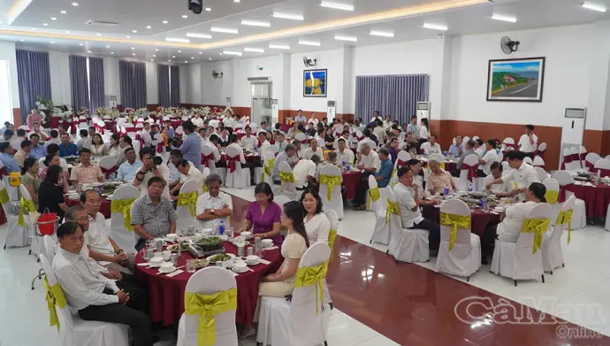 Văn phòng Tỉnh uỷ Cà Mau họp mặt kỷ niệm Ngày truyền thống