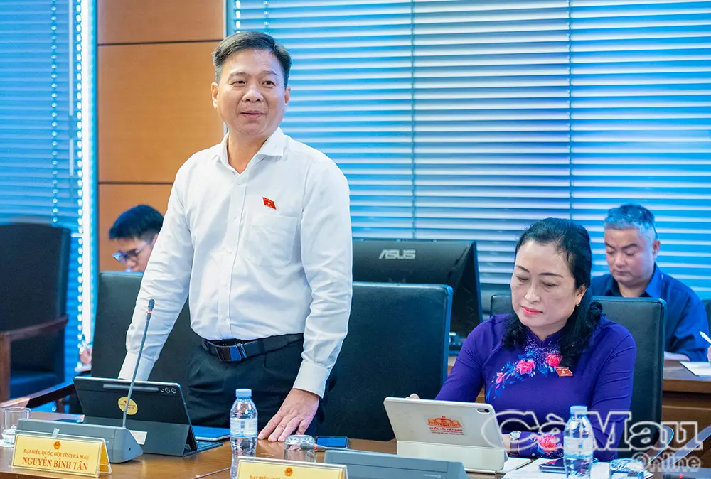 Đại biểu Quốc hội tỉnh Cà Mau góp ý hoàn thiện pháp luật hình sự