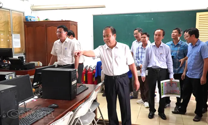 Phó Chủ tịch UBND tỉnh Nguyễn Minh Luân khảo sát Trường Phổ thông Cà Mau – Ninh Bình