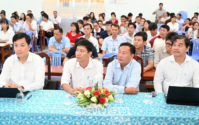 Khai giảng khoá bồi dưỡng giáo viên tiểu học dạy môn Tin học và Công nghệ