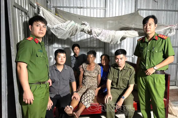 Công an hỗ trợ, đưa người phụ nữ thất lạc hơn 4 tháng về đoàn tụ gia đình