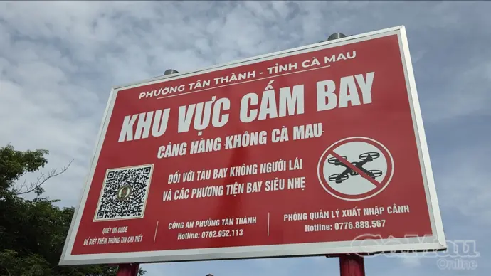 Lắp đặt hơn 120 biển cấm flycam, đảm bảo an toàn cho Sân bay Cà Mau
