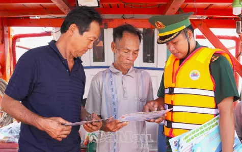Nâng cao ý thức chấp hành pháp luật cho ngư dân vùng biên giới 